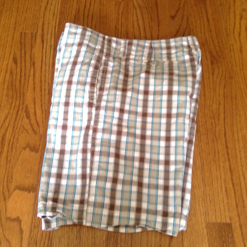Mossimo Plaid Shorts - Picture 6 of 6